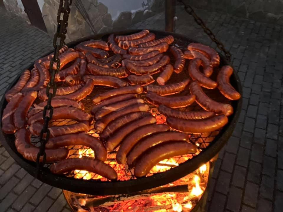 ホテル Ow Andrzejowka Nad Popradem ムシナ エクステリア 写真